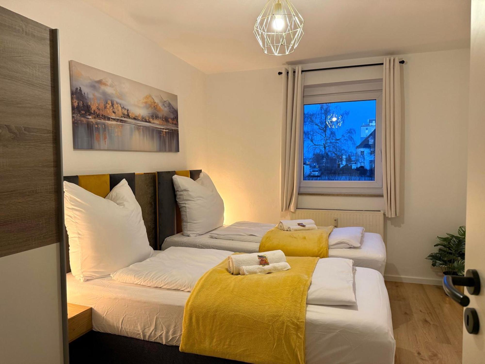 Yay - 65M2 Apartment Am Bahnhof - Smart Tv - Internet - Kaffee - Waschmaschine - Trockner Muehldorf am Inn Exterior photo