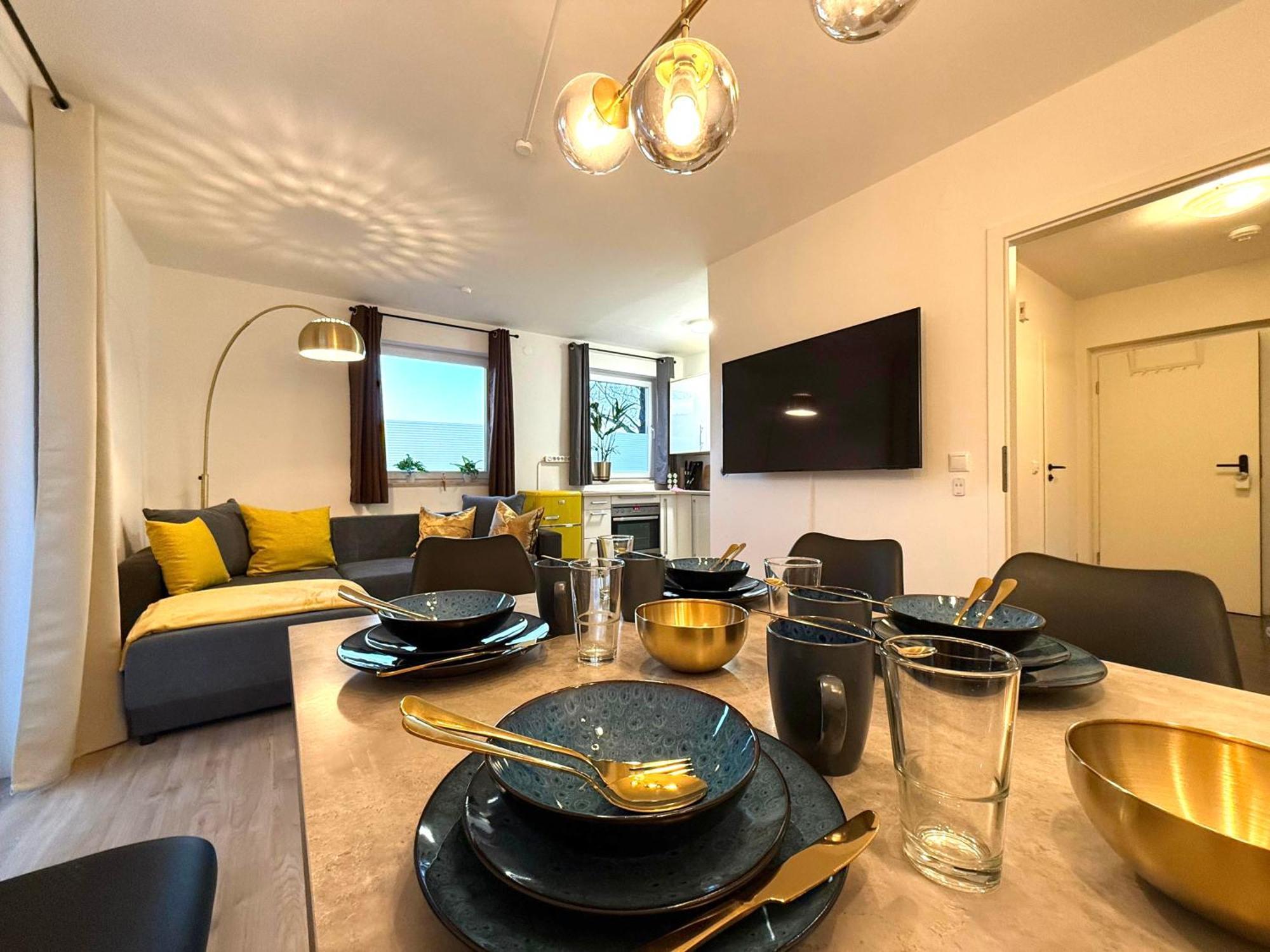 Yay - 65M2 Apartment Am Bahnhof - Smart Tv - Internet - Kaffee - Waschmaschine - Trockner Muehldorf am Inn Exterior photo