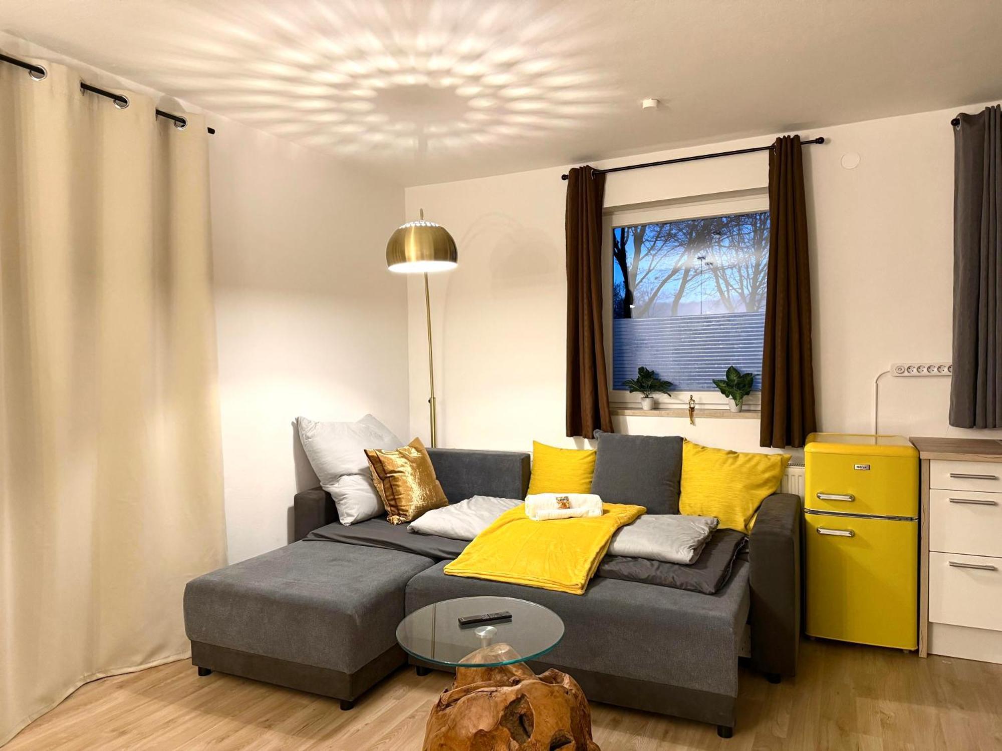 Yay - 65M2 Apartment Am Bahnhof - Smart Tv - Internet - Kaffee - Waschmaschine - Trockner Muehldorf am Inn Exterior photo
